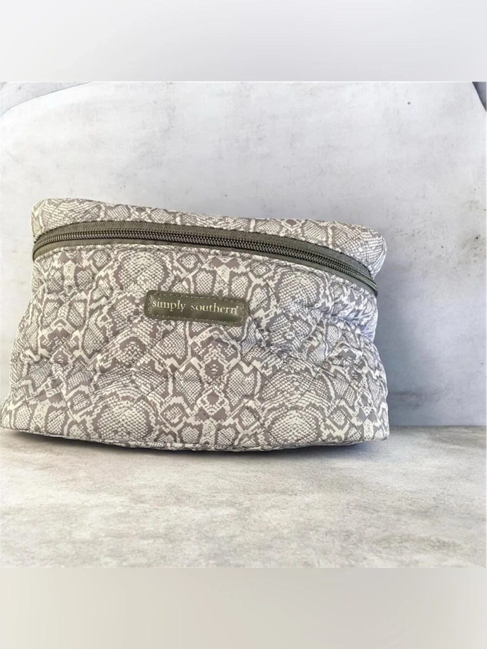 Simply Southern Quilted Snakeskin Print Cosmetic Makeup Travel Bag Gray White